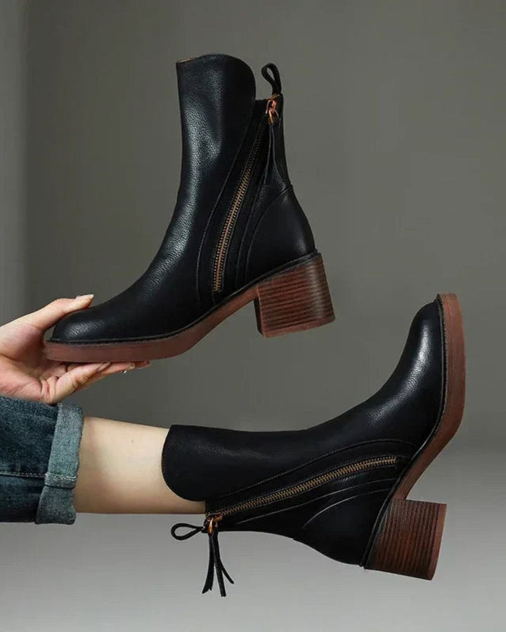 Pernelle – Leather Boots with Square Heel