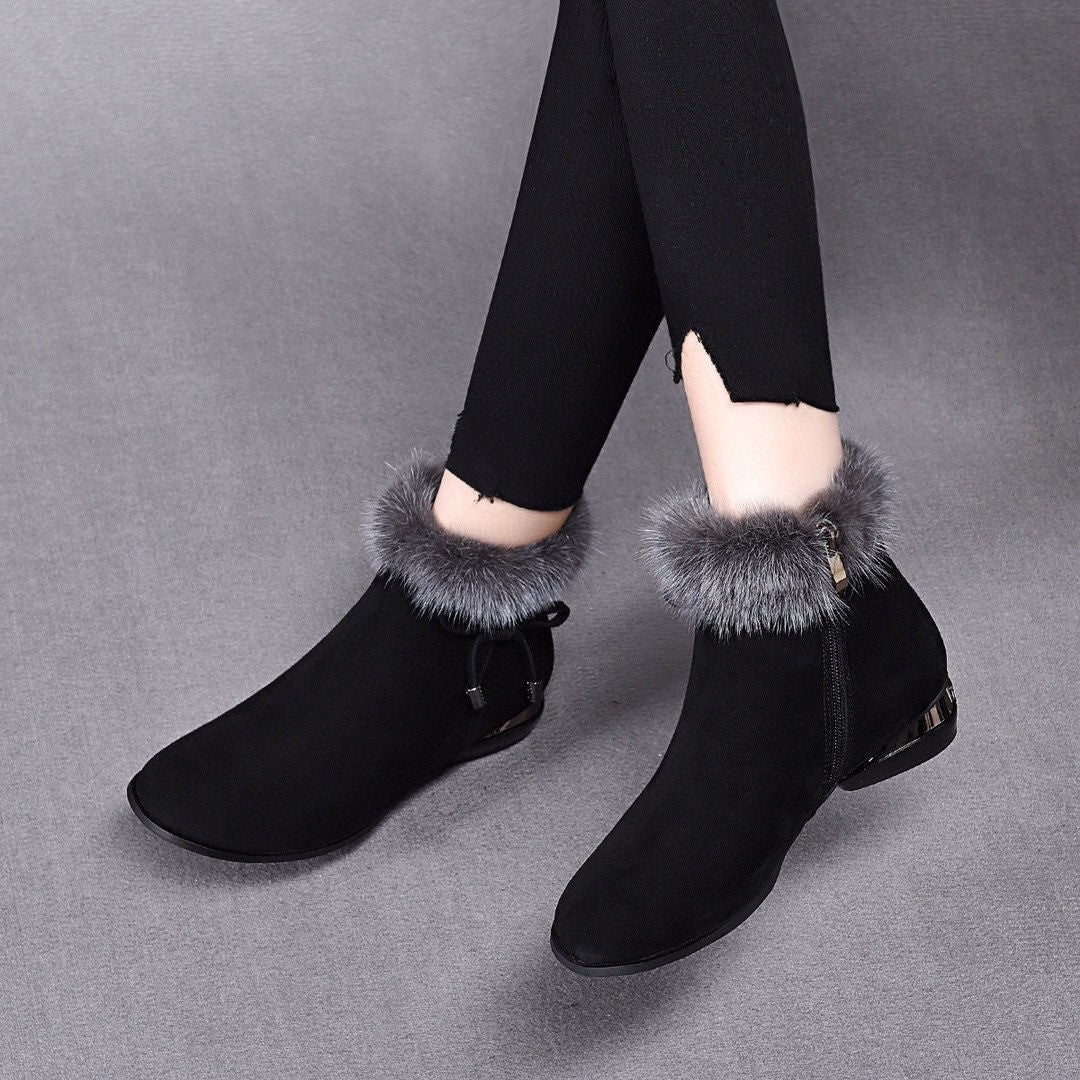 Adélaïde – Mid-Heel Ankle Boots with Side Zip