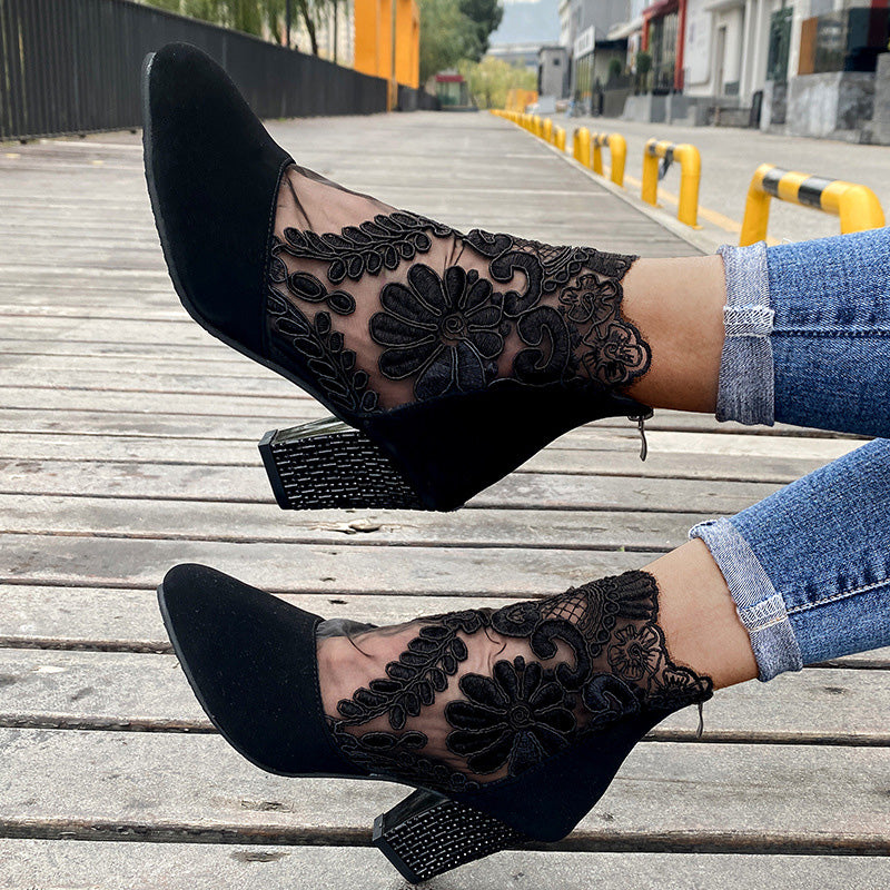 Joséphine – Lace Heeled Ankle Boots