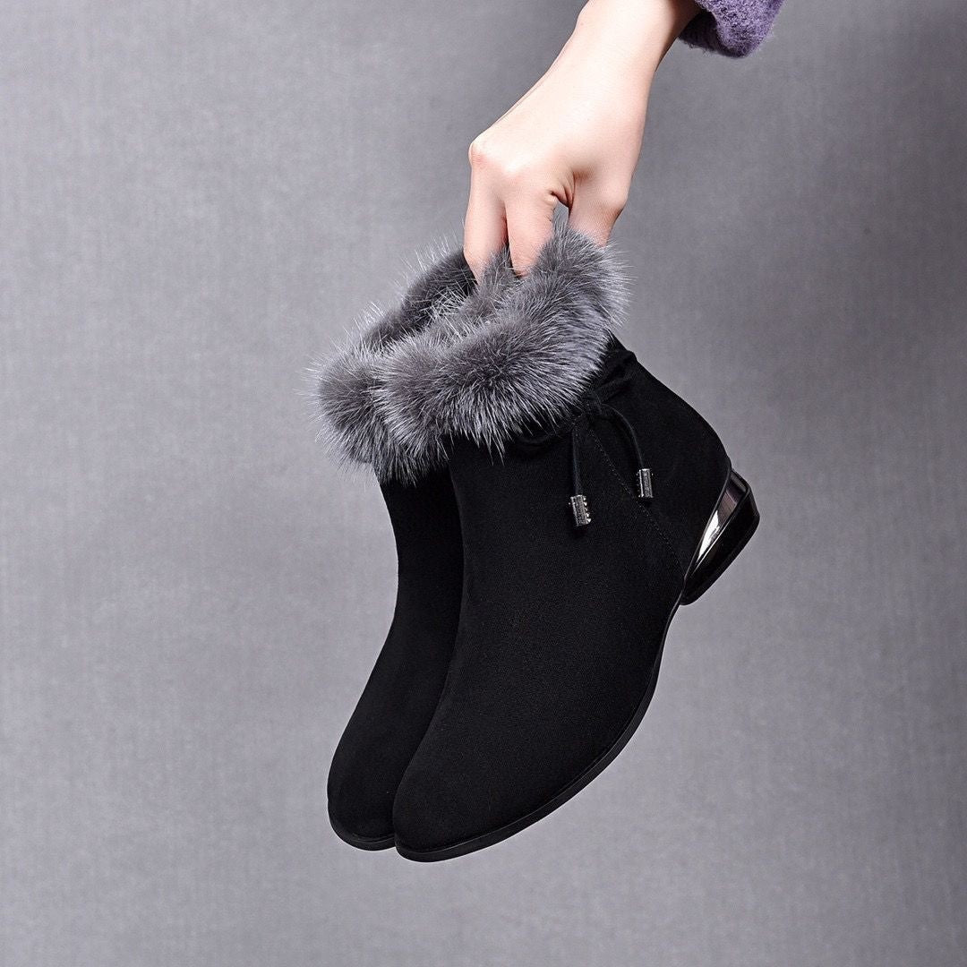 Adélaïde – Mid-Heel Ankle Boots with Side Zip