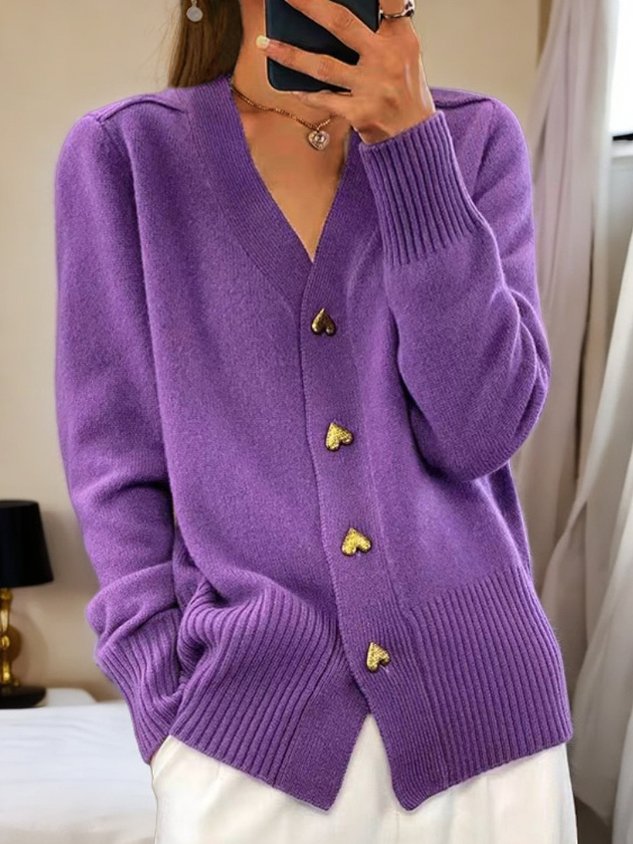 Agnès – Cardigan with Gold Heart Buttons
