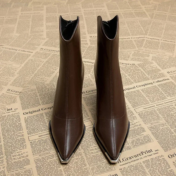 Noémie – Chelsea Ankle Boots with Metallic Toe