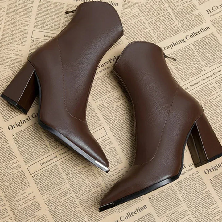 Noémie – Chelsea Ankle Boots with Metallic Toe