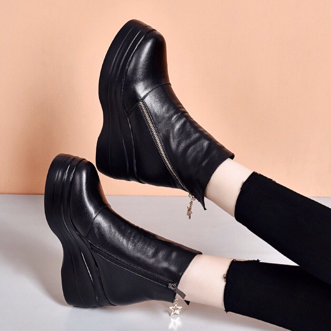 Aurélia – Leather Wedge Ankle Boots with Diagonal Zipper