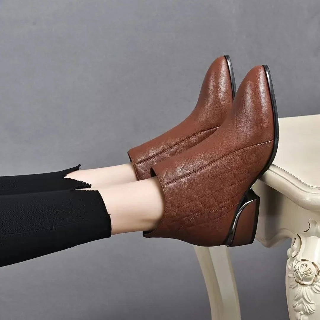 Apolline – Pointed-Toe Orthopedic Ankle Boots with Low Square Heel