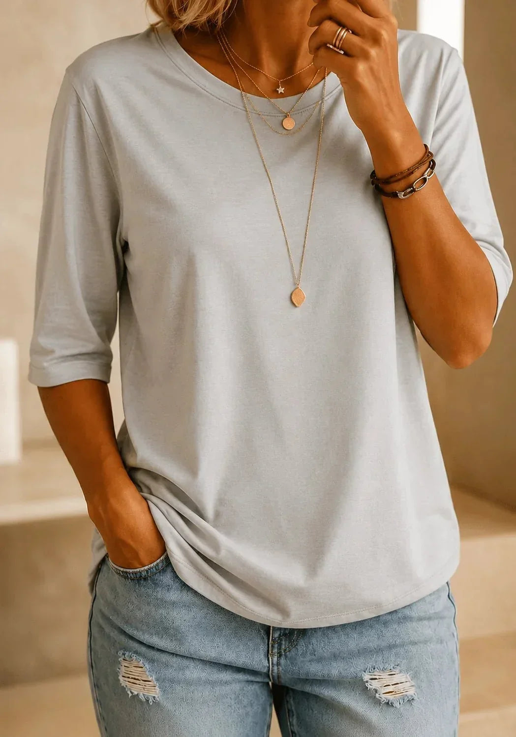 ELENA | ESSENTIAL COMFORT TEE