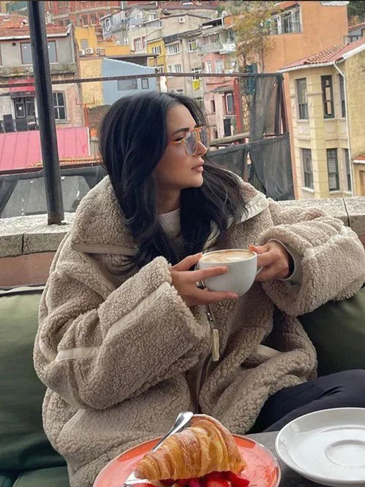 CORA | Oversized teddy jacket with high collar - Brown