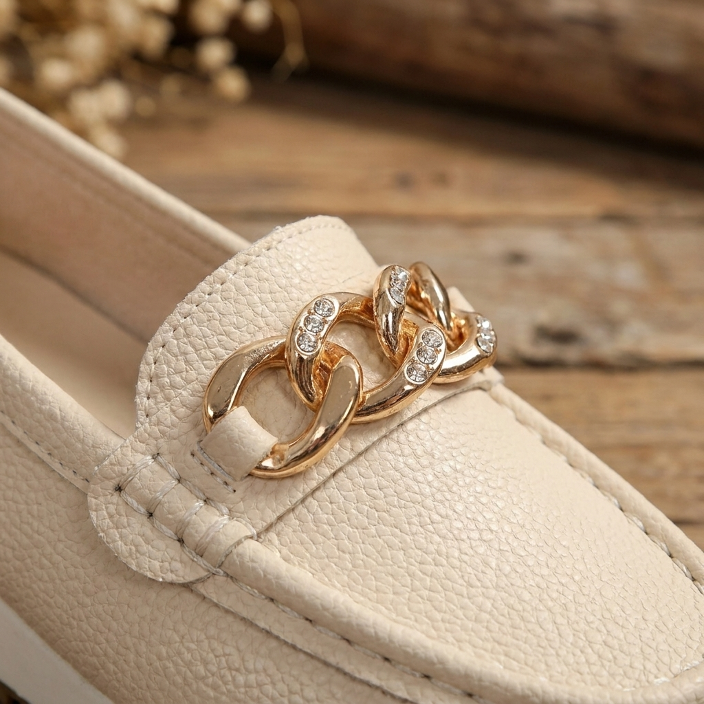 Evelyn - Diamond Buckle Loafers