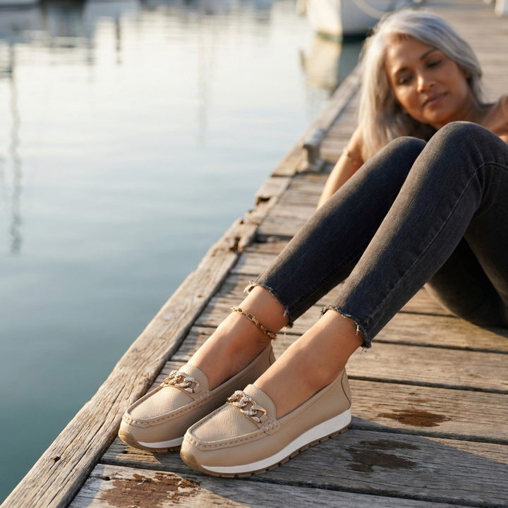 Evelyn - Diamond Buckle Loafers