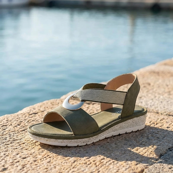 Marlenia | Flat Sandals With Metal Buckle