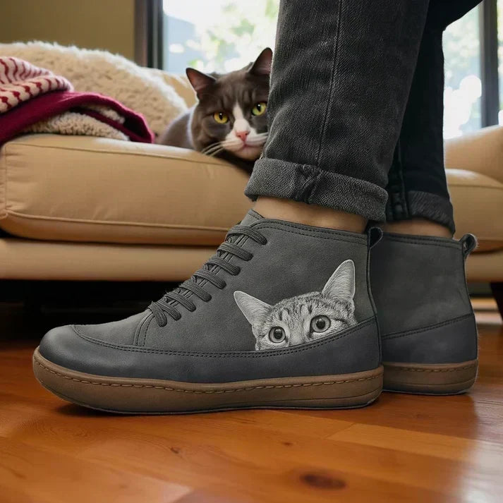 Mirabelle – Orthopedic Ankle Boots with Cat Motif
