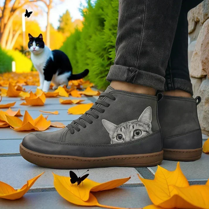 Mirabelle – Orthopedic Ankle Boots with Cat Motif