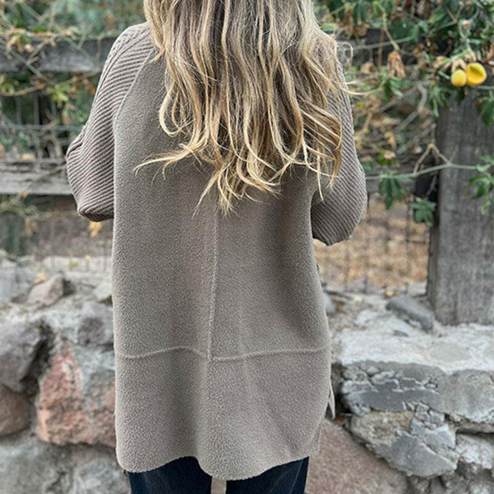 MID-LENGTH DOUBLE-BREASTED COAT