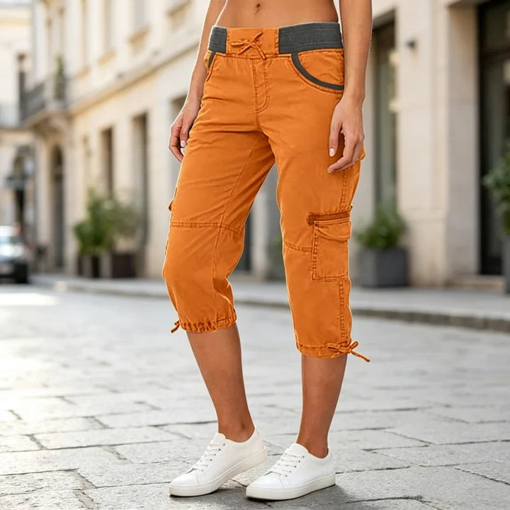 Abril - High-waisted capri cargo trousers